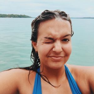 Meet your Posher, Maria